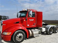 2013 Peterbilt 386 T/A Day Cab Truck Tractor 