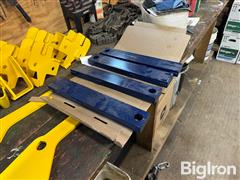 items/880d404136a8ef1195f6000d3a620d5e/4postvehiclelift-2_c164bf2dc01c47b592b54d0aa0be0b02.jpg