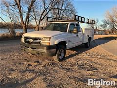 2006 Chevrolet Silverado 2500 HD 2WD Extended Cab Utility Truck 