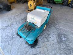 Tennant 3640 Sweeper Vacuum 