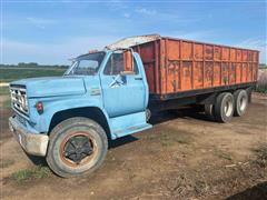 1974 GMC C6000 T/A Grain Truck 