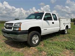 2003 Chevrolet Silverado 2500 HD 4x4 Extended Cab Utility Truck 