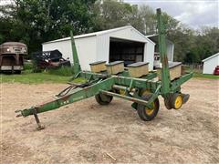 John Deere 7000 4R38 Planter 