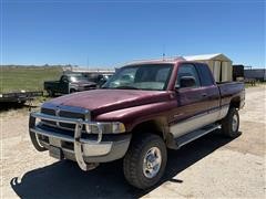 2001 Dodge 2500 Extended Cab 4x4 Pickup 