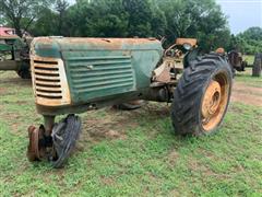 Oliver Row Crop 88 2WD Tractor 