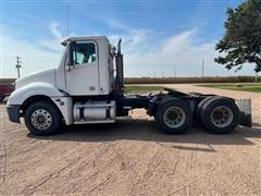 items/88d87333db41ee11a81c000d3ad3feaa/2005freightlinercolumbiatatrucktractor-29_35171fc307c24baa95b3d79884f6e9b1.jpg