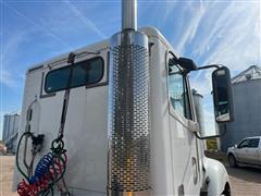 items/88d87333db41ee11a81c000d3ad3feaa/2005freightlinercolumbiatatrucktractor-29_b3372836ccd1494885f04fce4babc069.jpg