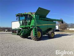 2012 John Deere S670 STS 4WD Combine 