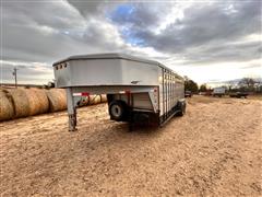 2000 Titan T/A Gooseneck Livestock Trailer 