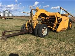 John Deere 5010 Pull-Type Elevating Scraper 