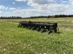 Hiniker 8 Row No-Till Cultivator 