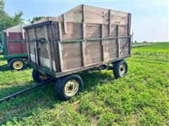 John Deere 6'x10’ Barge Wagon W/Hoist 