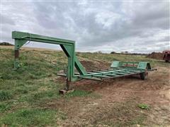 26’ Gooseneck 8-Bale Hay Trailer 