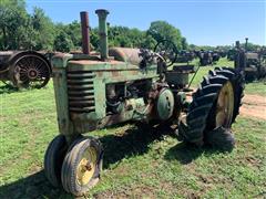 1948 John Deere G 2WD Tractor 