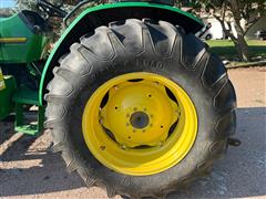 items/8a758f2e304bee11a81c000d3a618ce0/1992johndeere53002wdtractorwloader_04e6c5eb4c5745129d6e82446fb4b739.jpg