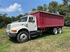 1995 International 4900 6X4 T/A Automatic Grain Truck 