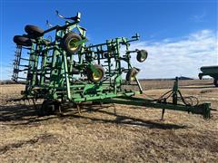 2001 John Deere 985 Field Cultivator 