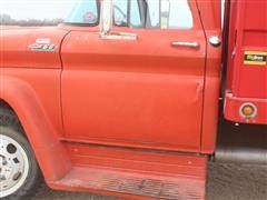 items/8b0d1b24399cec11b8200003fff9173c/1962chevroletc60sagraintruck-5_84eee604861f4c5e833cda472a919be2.jpg