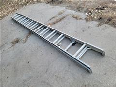 items/8b234f041792ee1192bc0022488ff517/24aluminumextensionladder-3_989b778c7fb74548bd97e7175fa1d321.jpg