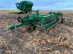 John Deere 705 Pull-Type Twin Rake 