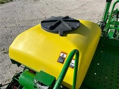 items/8b502267f8974d47bec65b6713e882d7/johndeere1770ntccs12row_466332da6ed54d5b8a3fd7ed342fc674.jpg