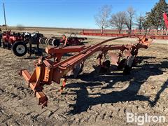 Allis-Chalmers 2000 5-Bottom Plow 