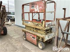 JLG Scissor Lift 