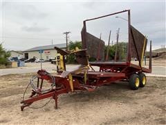 New Holland 1032 Hay Wagon 