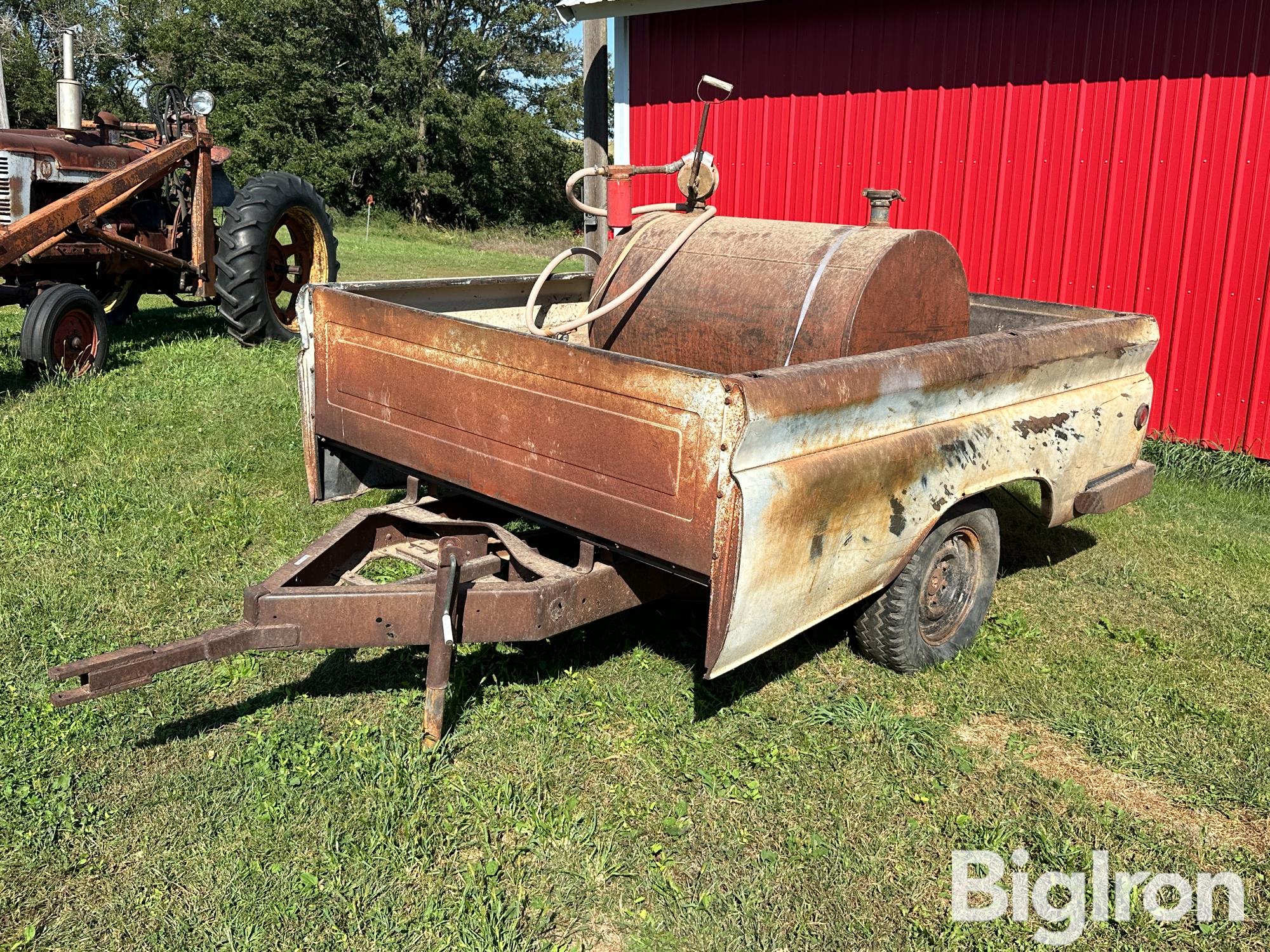 S/A Pickup Box Fuel Trailer 