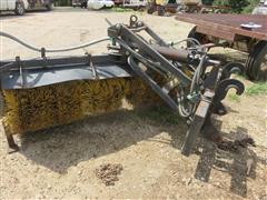 items/8bcd85b5ac084287a4997c188101b38d/caterpillarra25hydraulicwheelloaderbroom_52d729efb4ad45db9159990225180ad7.jpg