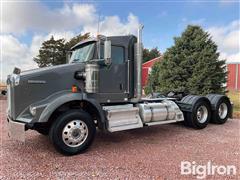 2016 Kenworth T800 T/A Truck Tractor 