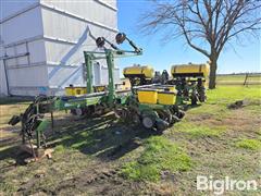 John Deere 1770 MaxEmerge Plus 12R30 Planter 