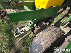 items/8be5ab5438a5ef1195f6002248918839/johndeere1770maxemergeplusplanter-2_e3f6bda99ce74b418225dd990d51c734.jpg