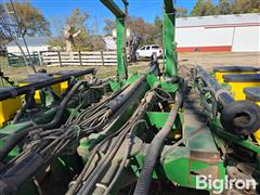 items/8be5ab5438a5ef1195f6002248918839/johndeere1770maxemergeplusplanter-2_e7f287ea3b884238917c92a25c361385.jpg