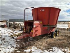 Farmhand F900-A Tub Grinder 