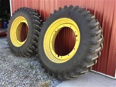 John Deere Rear Wheel Set 