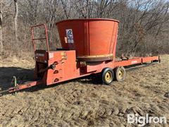 Farmhand F900B Hay Grinder 