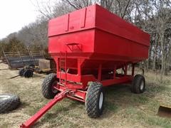 M&W Little Red Wagon Gravity Wagon 