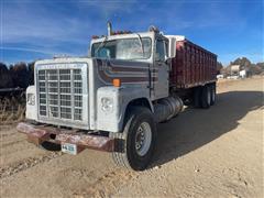 1978 International Transtar 4300 T/A Grain Truck 