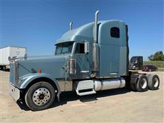 2006 Freightliner FLD132 Classic XL T/A Sleeper Truck Tractor 