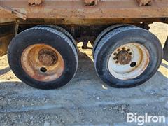 items/8c9a924ad1b5ef1195f6000d3a620d5e/1989international9300tadumptruck-4_0c21ab0efd634a05bce570ead117cefc.jpg