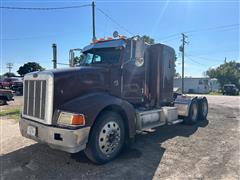 2005 Peterbilt 385 T/A Truck Tractor W/Flat Top Sleeper 