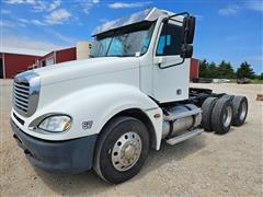 2005 Freightliner Columbia 120 T/A Day Cab Truck Tractor 