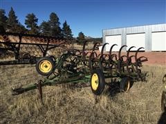 John Deere E0100 Folding Cultivator 