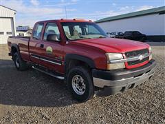 2003 Chevrolet 2500 4x4 Extended Cab Pickup 