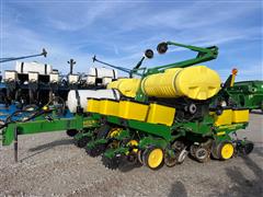 John Deere 1760 MaxEmerge Plus 12R30" Planter 