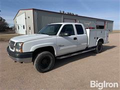 2004 Chevrolet 2500 4x4 Extended Cab Utility Truck 