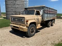 1982 Chevrolet C70 T/A Grain Truck 