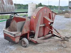 International 600 Silage Blower 