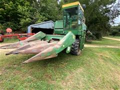 1970 John Deere 3300 2WD Combine 